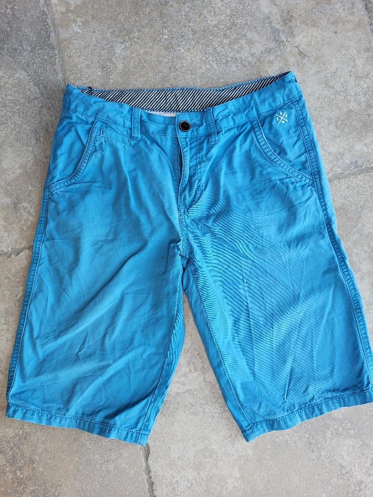 Stoere blauwe short mt 158 (zie foto's), Kinderen en Baby's, Kinderkleding | Maat 158, Ophalen of Verzenden, Zo goed als nieuw