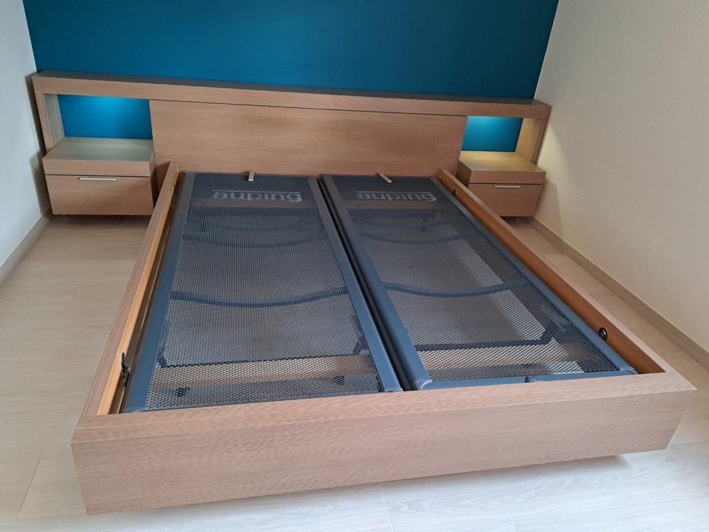 Cadre de lit 1,60 m hors sommier à lattes. Total b, Maison & Meubles, Enlèvement