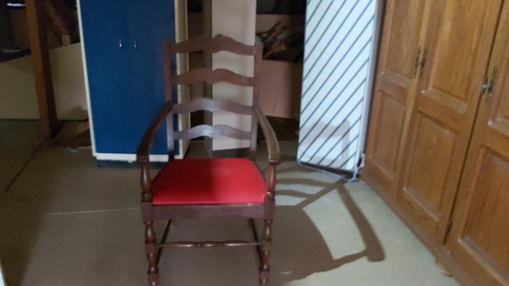 Chaise ancienne, Enlèvement