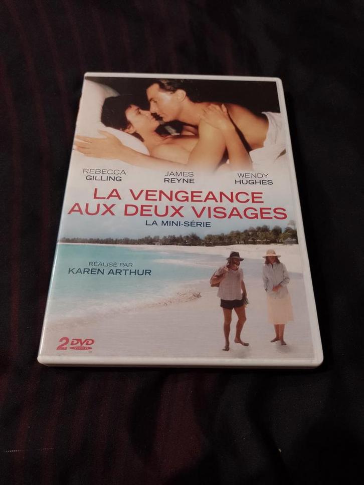 A vendre coffret DVD intégral La vengeance aux deux visages, CD & DVD, DVD | TV & Séries télévisées, Comme neuf, Drame, Coffret