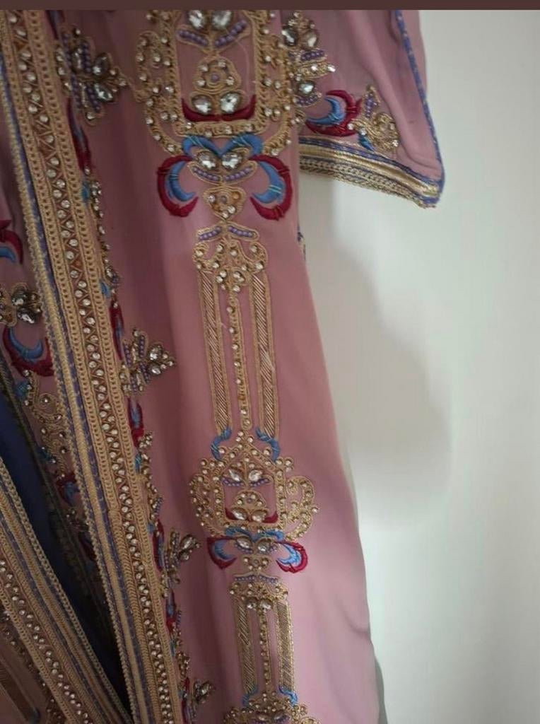 Feest kleren, Enlèvement ou Envoi