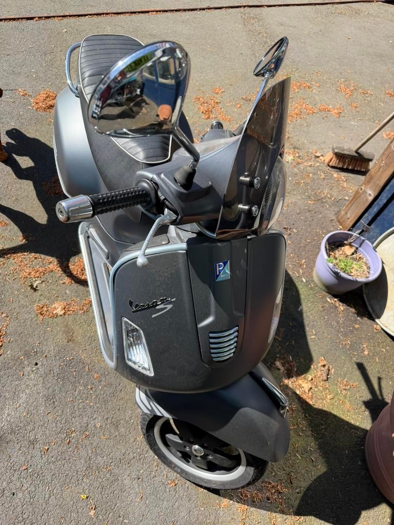 Vespa 300GTS avec inspection, Vélos & Vélomoteurs, Comme neuf, Enlèvement, Essence, Vespa