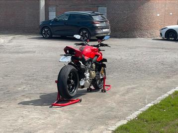 Ducati streetfighter V4S 2020 beschikbaar voor biedingen