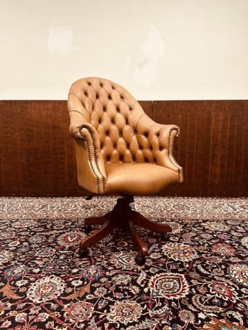 Engels Chesterfield Director Chair Bureaustoel beschikbaar voor biedingen