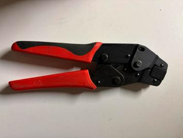 Aderhulstang beschikbaar voor biedingen