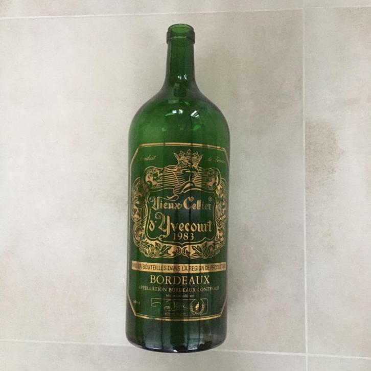 Grote wijnfles 600 cl (6 Liter) bordeaux 1983, Verzamelen, Wijnen, Gebruikt, Rode wijn, Frankrijk, Ophalen of Verzenden