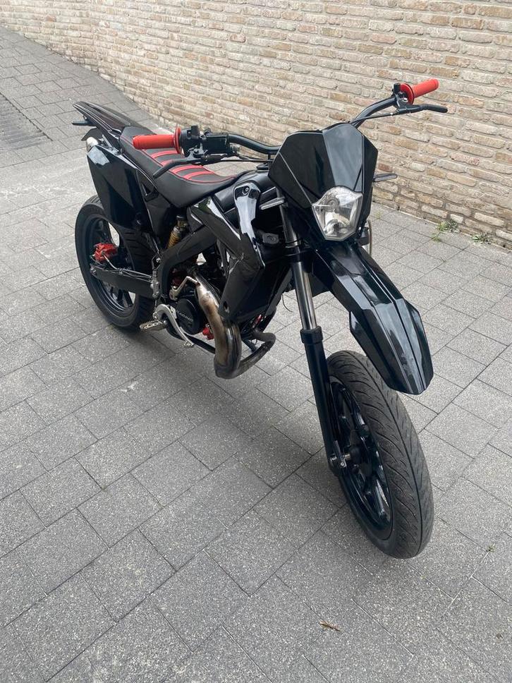 Gezocht: project brommer, Fietsen en Brommers, Brommers | Derbi, Zo goed als nieuw, Ophalen