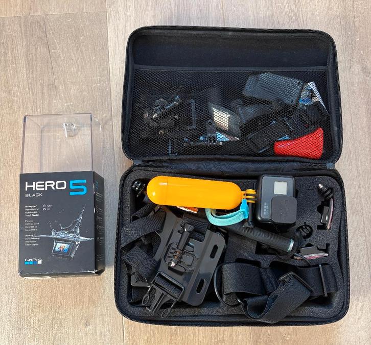 GoPro HERO 5 Black + accessoirepakket, TV, Hi-fi & Vidéo, Caméras action, Utilisé, GoPro, Enlèvement ou Envoi