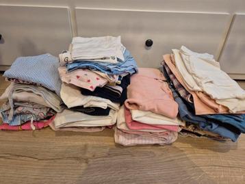 Meisjeskledij 98/104 pakket beschikbaar voor biedingen