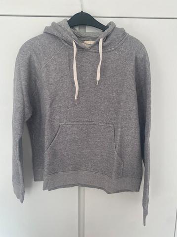 American Vintage - Grijze sweater met kap. Maat S. Nieuw beschikbaar voor biedingen