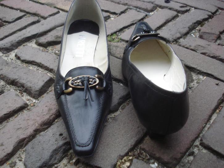 Gratis verzenden nieuwe zwarte  firetti pumps 40, Kleding | Dames, Schoenen, Nieuw, Pumps, Zwart, Verzenden