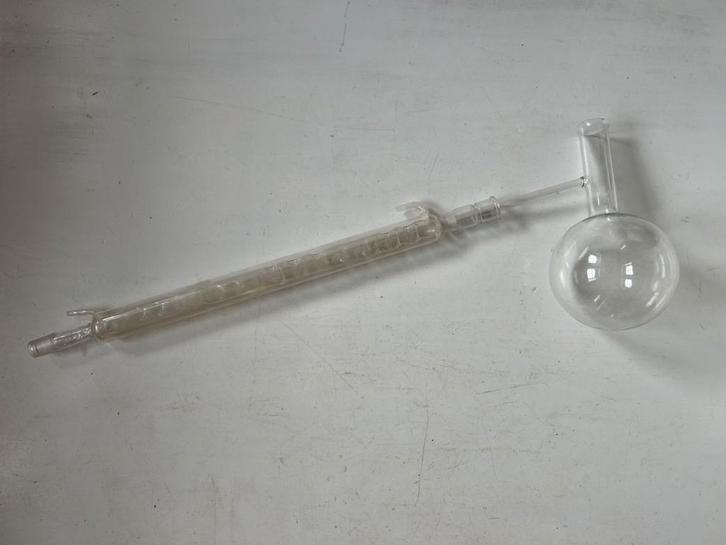 Destillatie opstelling kookkolf met liebigkoeler, Hobby en Vrije tijd, Overige Hobby en Vrije tijd, Gebruikt, Ophalen of Verzenden