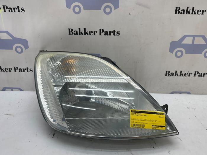 Koplamp rechts van een Ford Fiesta, Auto-onderdelen, Verlichting, Ford, Gebruikt, 3 maanden garantie