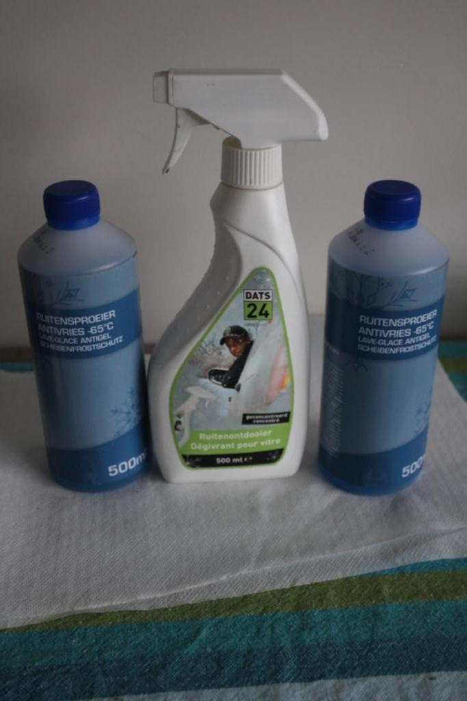 1x ruitenontdooier + 2x antivries -- auto -- winter, Auto diversen, Auto-accessoires, Ophalen