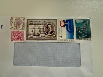 enveloppe met ongestempde postzegels voor verzamelaar beschikbaar voor biedingen