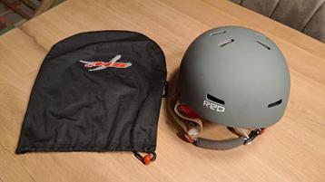 Burton Trace Red Ski/Snowboard Helm beschikbaar voor biedingen