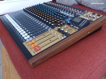 Tascam Model 24 neuf  beschikbaar voor biedingen