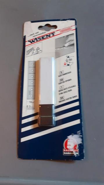 Cutter de poche spécial déballage carton  beschikbaar voor biedingen