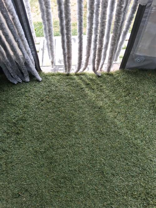 Stuk kunstgras,  voor in voortent caravan, terras, enz, Tuin en Terras, Gras en Kunstgras, Zo goed als nieuw, Gras, Ophalen