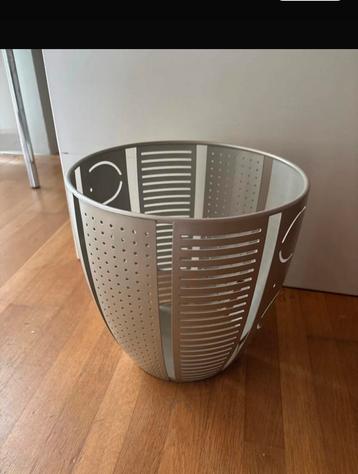 Alessi Helmut Citrus Mand beschikbaar voor biedingen