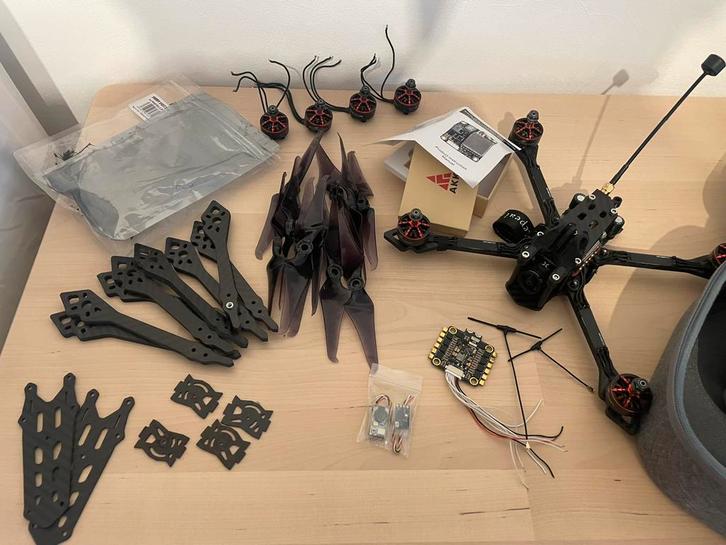 Fpv, Hobby en Vrije tijd, Modelbouw | Radiografisch | Helikopters en Quadcopters, Gebruikt, Ophalen of Verzenden