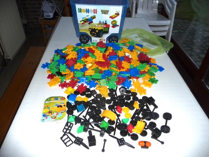 CLICS Rollerbox 600 stuks (20 in 1), Kinderen en Baby's, Speelgoed | Bouwstenen, Zo goed als nieuw, Ophalen of Verzenden
