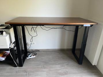 Flexispot E7Q zit-sta bureau beschikbaar voor biedingen