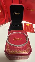 Cartier Love Armband Zilverkleurig Nieuw, Handtassen en Accessoires, Armbanden, Ophalen