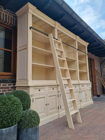 Eiken boekenkast/bibliotheekkast GRATIS LEVERING  beschikbaar voor biedingen