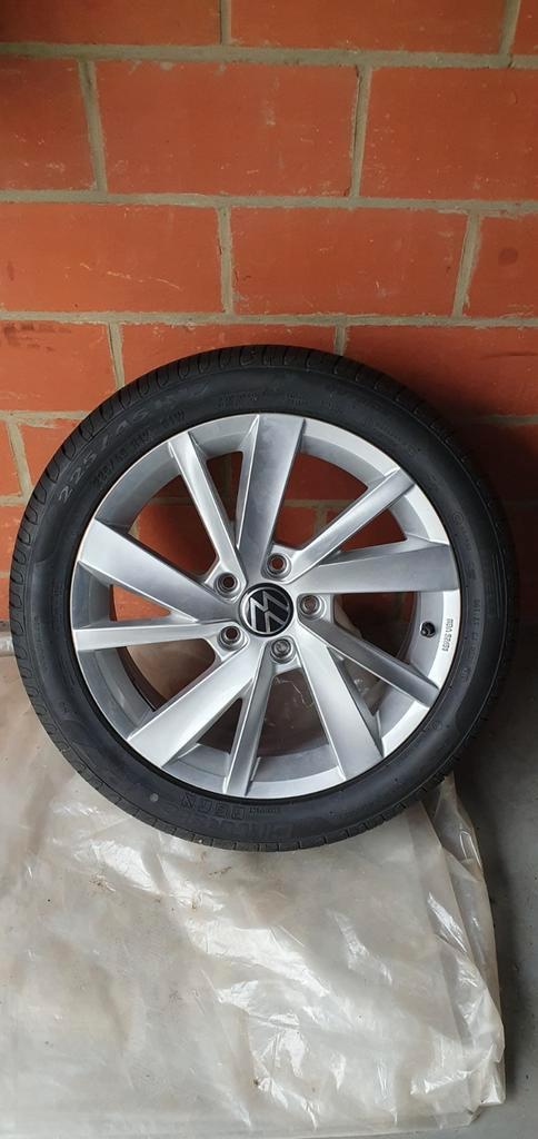 4 Gavia 17" alu velgen (Volkswagen Origin) + Pirelli banden, Auto-onderdelen, Banden en Velgen, Band(en), Zomerbanden, 17 inch