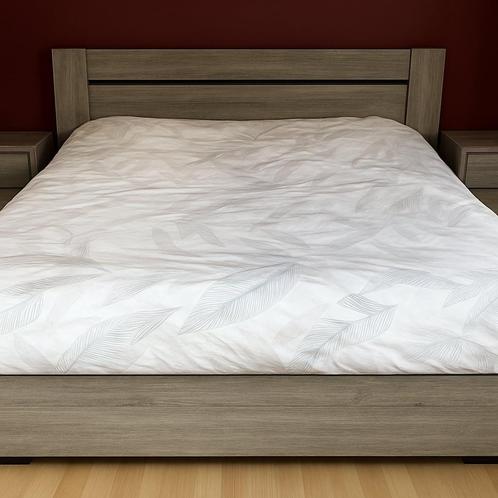 ️ Chambre à coucher complet – Lit, armoire & 2 commodes, Huis en Inrichting, Slaapkamer | Complete slaapkamers, Zo goed als nieuw