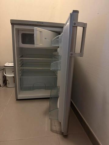 Réfrigérateur essentiel b gris beschikbaar voor biedingen