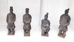 4 personnage de Chine terre cuite noire + 1 cheval, Antiquités & Art, Antiquités | Céramique & Poterie, Enlèvement ou Envoi