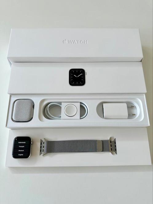 Apple Watch Série 5 acier inoxydable 44mm GPS + Cellular, Handtassen en Accessoires, Smartwatches, Zo goed als nieuw, iOS, Grijs