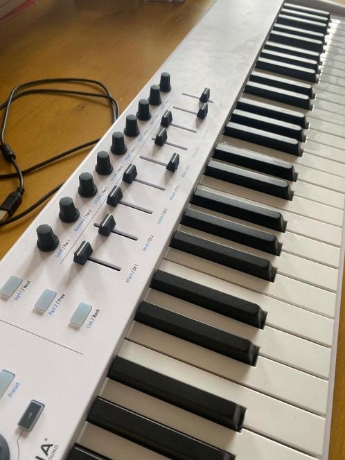 Arturia Keylab Essential 88 USB/MIDI keyboard, Musique & Instruments, Claviers, Comme neuf, 88 touches, Autres marques, Enlèvement