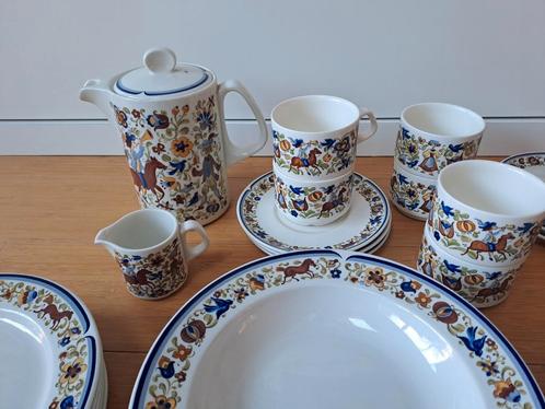 32-delig servies Troubadour, Antiek en Kunst, Antiek | Servies compleet, Ophalen of Verzenden