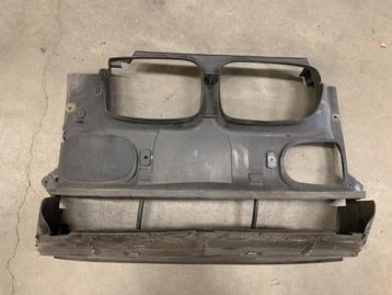 VOORFRONT LUCHTGELEIDER BMW 5 SERIE E39 OE 8159959