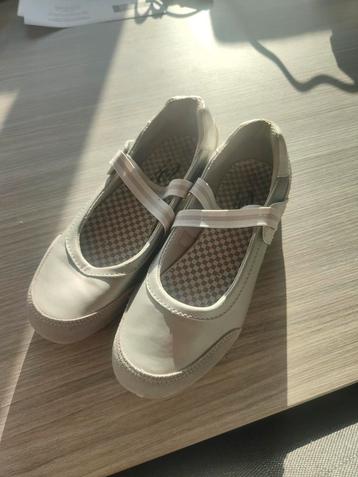 Celtic open schoenen beschikbaar voor biedingen