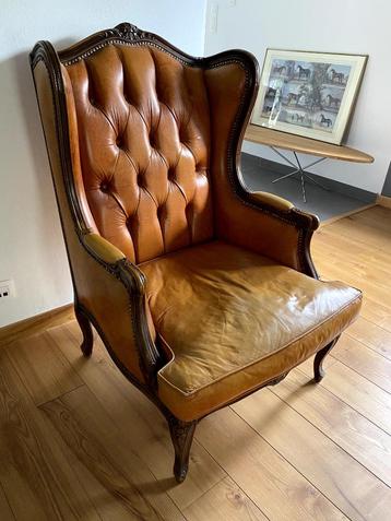 antieke fauteuil beschikbaar voor biedingen