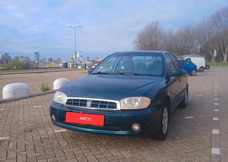 Je vends par la présente mon Kia Mentor avec 155 000 km, Autos, Kia, Particulier, Enlèvement