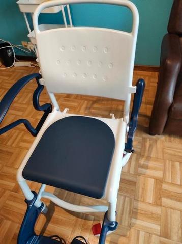 Chaise percée de toilette roulante Bonn Rebotec beschikbaar voor biedingen
