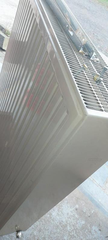 radiateurs radson avec vannes thermostatique et habillages  beschikbaar voor biedingen