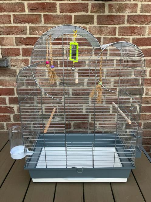 SPOTPRIJS: VOGELKOOI ELIZA ZILVER NU 50 EURO, Dieren en Toebehoren, Vogels | Hokken en Kooien, Zo goed als nieuw, Vogelkooi, Overige materialen