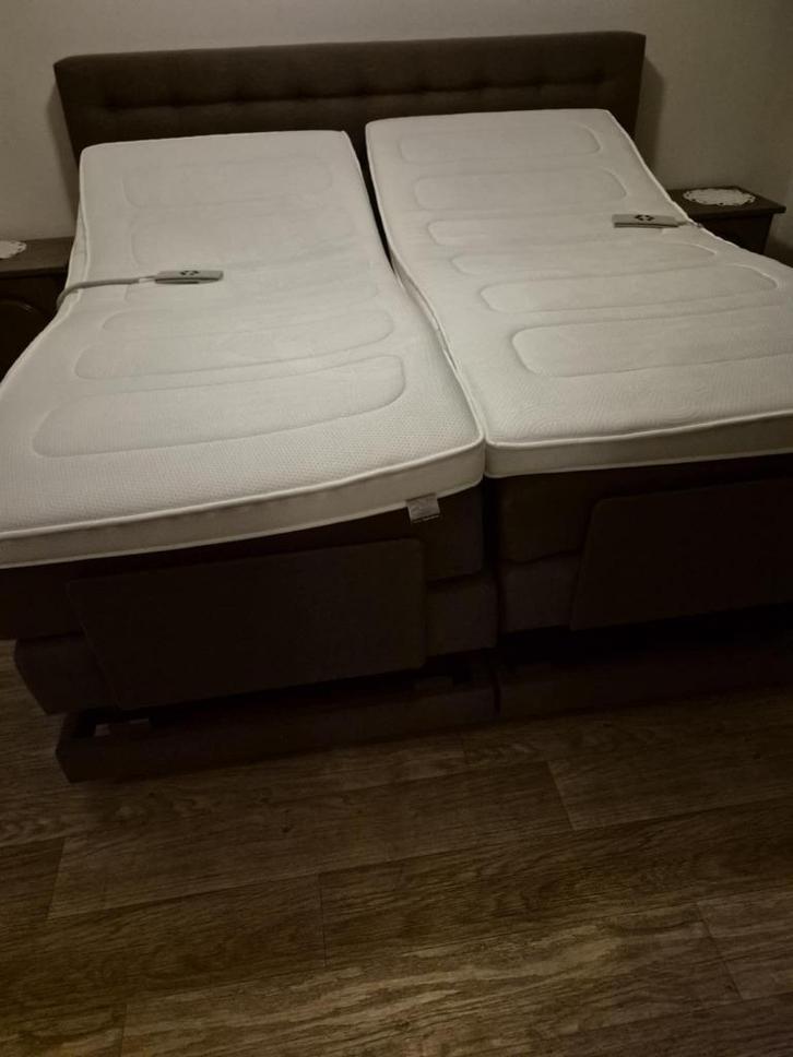 Bezorging is mogelijk 180x200 compleet elektrisch boxspring, Huis en Inrichting, Slaapkamer | Boxsprings, Gebruikt, 180 cm, 200 cm