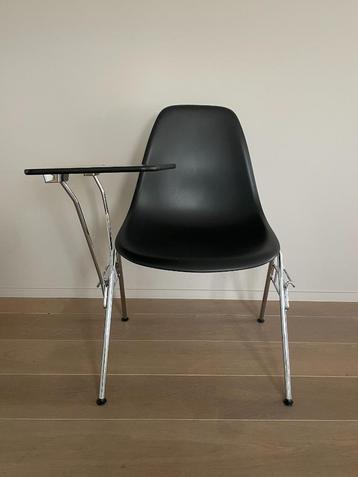 Eames DDS-TA Stoel