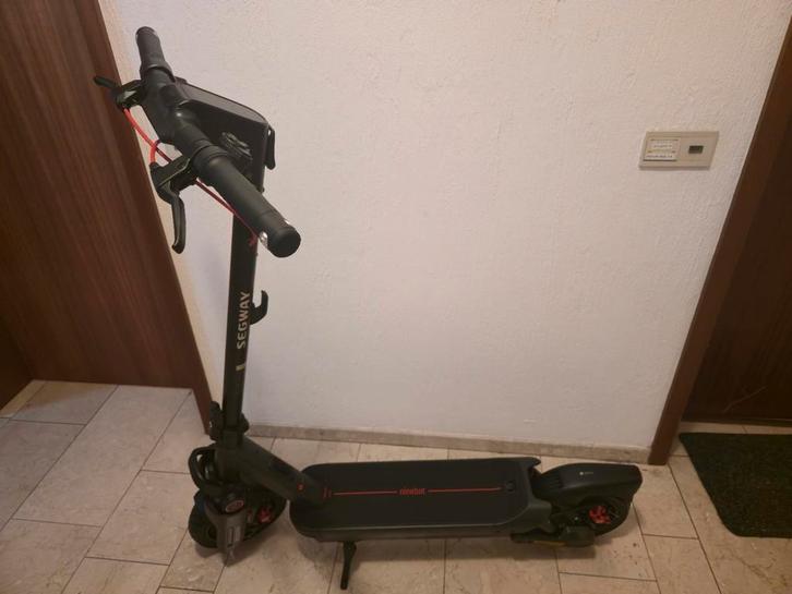Ninebot Max G3 (July 2025) 70km / 25kmh / Factuur, Fietsen en Brommers, Steps, Zo goed als nieuw, Ophalen of Verzenden
