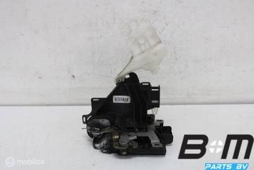 Portierslot rechtsvoor VW Caddy 2K 3B1837016BR beschikbaar voor biedingen