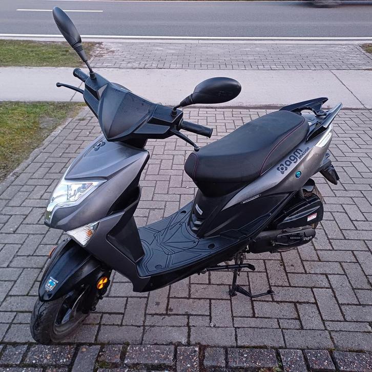 AGM BRASH 50, Fietsen en Brommers, Scooters | Kymco, Zo goed als nieuw, Ophalen