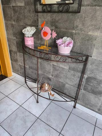 Table décoration en verre beschikbaar voor biedingen