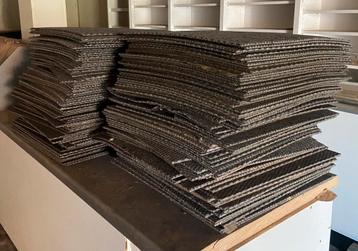 Vloertegels stevig tapijt beschikbaar voor biedingen